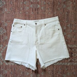 Abercrombie And Fetch High-Rise Dad Short White 🤍